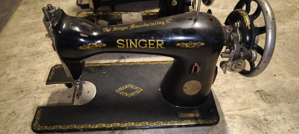 MWuinas costura antigas Singer/Oliva