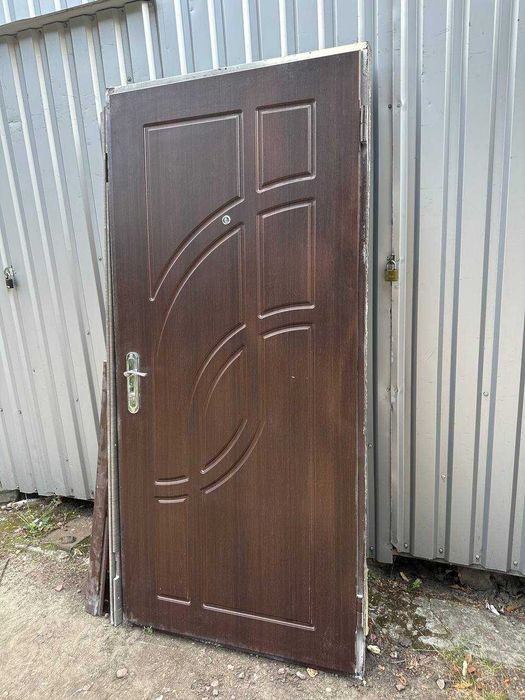 Двері вхідні з МДФ накладками 960х2090 | З Новобудови | Праві