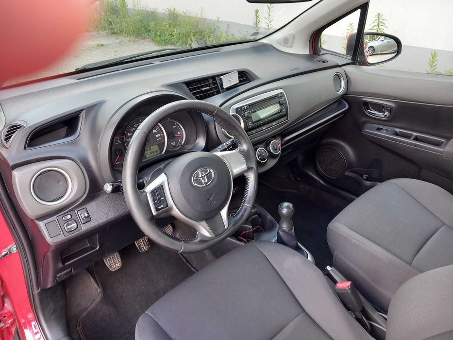 Toyota  Yaris  3