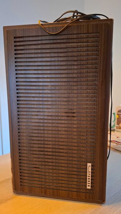 Colunas Telefunken HiFi L61