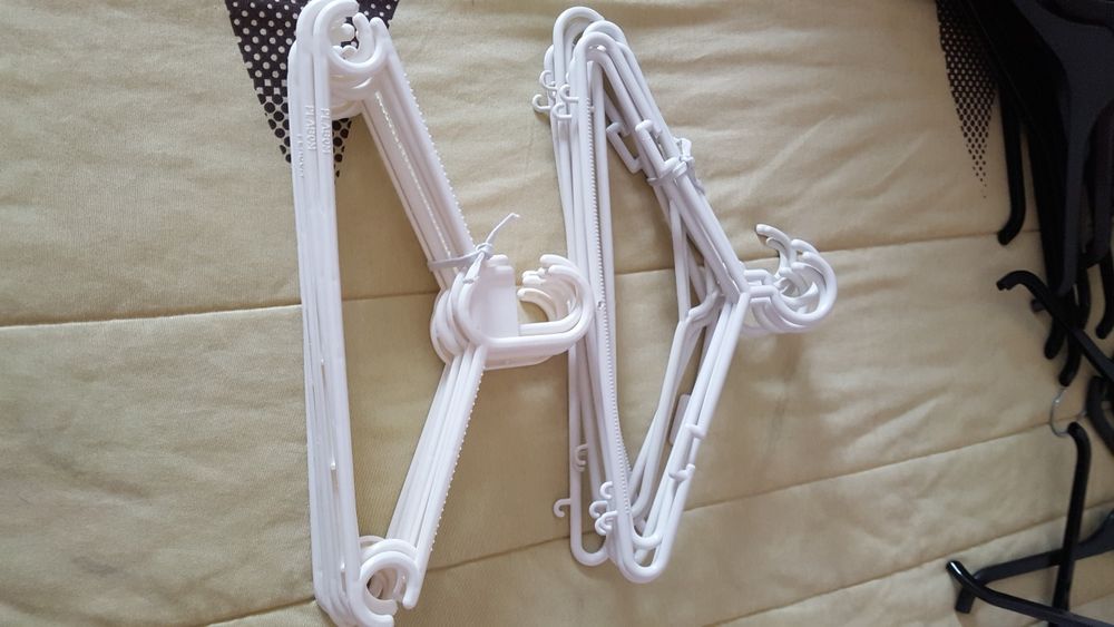 Cabides novos para vender