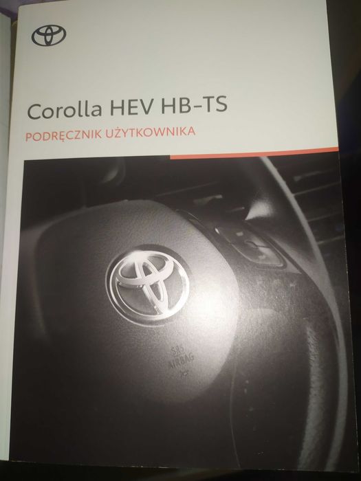 Toyota Corolla HEV HB - TS Podręcznik użytkownika
