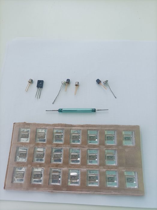 Микросхемы.Транзисторы