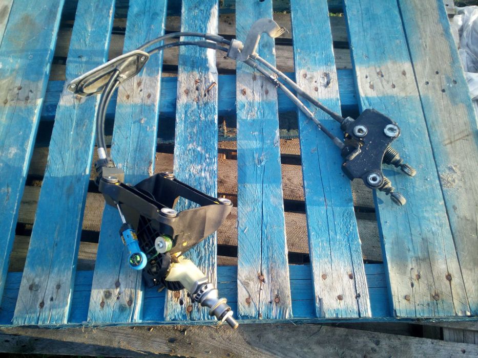 TOYOTA VERSO 09-18 1,6 1,8 linki wybierak biegów