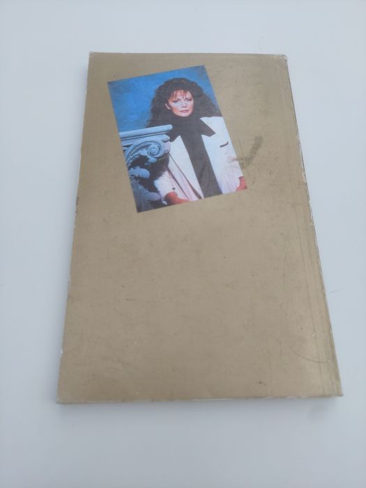 Jackie Collins - Dziwka