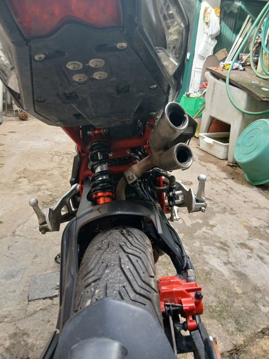 Benelli tnt 125cc