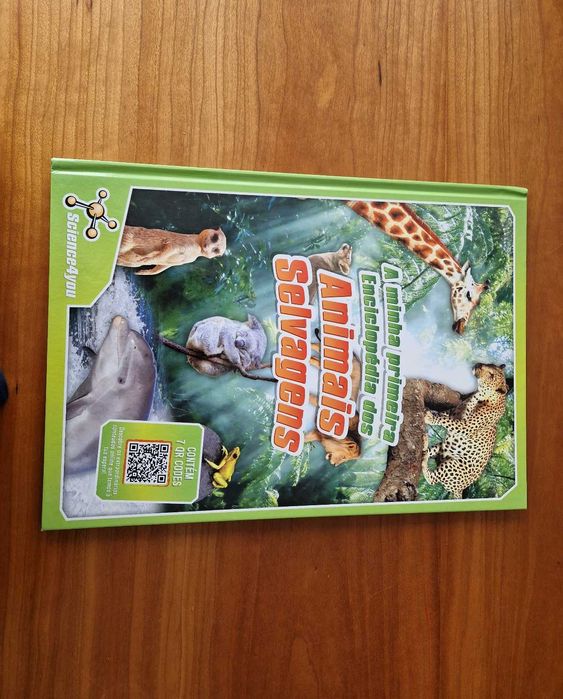 A minha primeira enciclopédia dos animais selvagens e de dinossauros