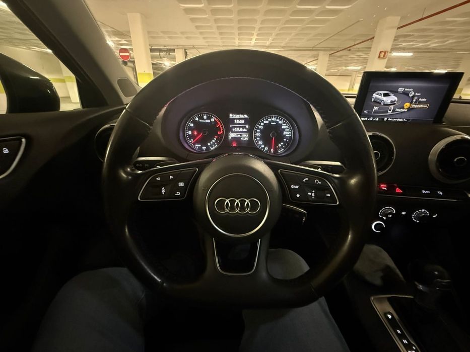 Audi A3  Quattro Sportback [2.0TFSi 4x4]