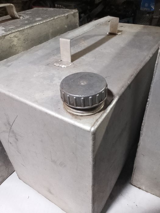 Канистра алюминиевая