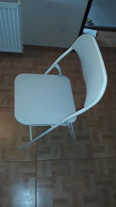 Krzesło turystyczne składane.