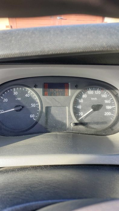 Renault Trafic 2006 rok camper
