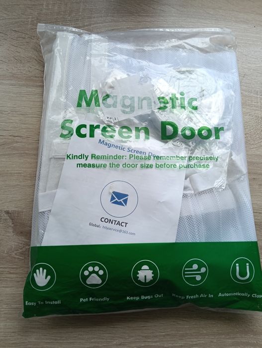 Moskietiera magnetyczna na drzwi