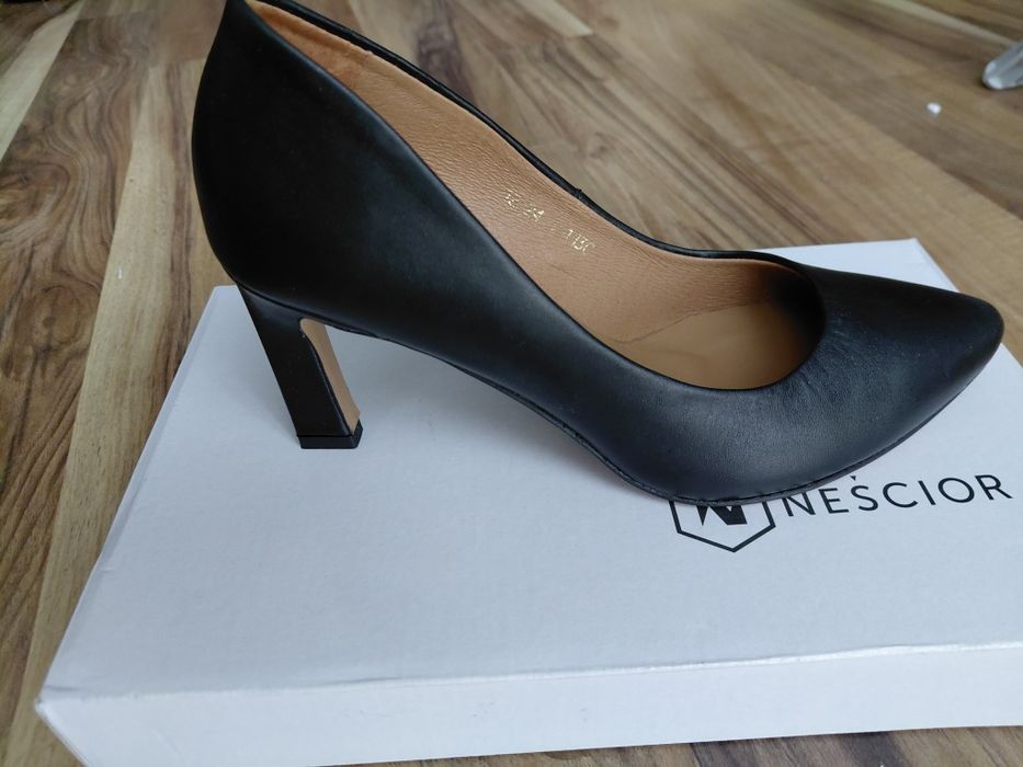 Neścior czółenka pantofle skórzane