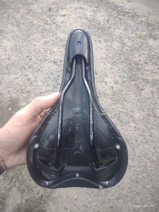 Сидіння на велосипед