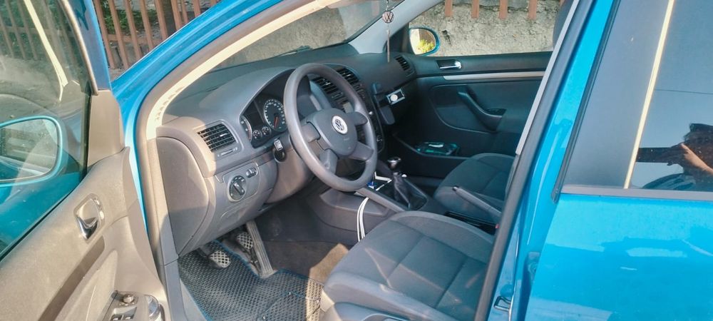 Продам авто в гарному стані Volkswagen Colf