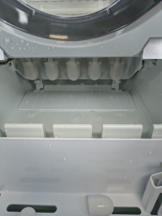 Kostkarka do lodu Brandson – wolnostojąca, stal nierdzewna