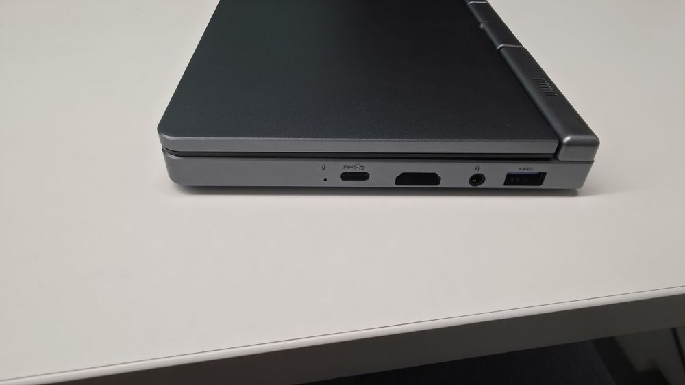 Mini PC 8" Windows 11