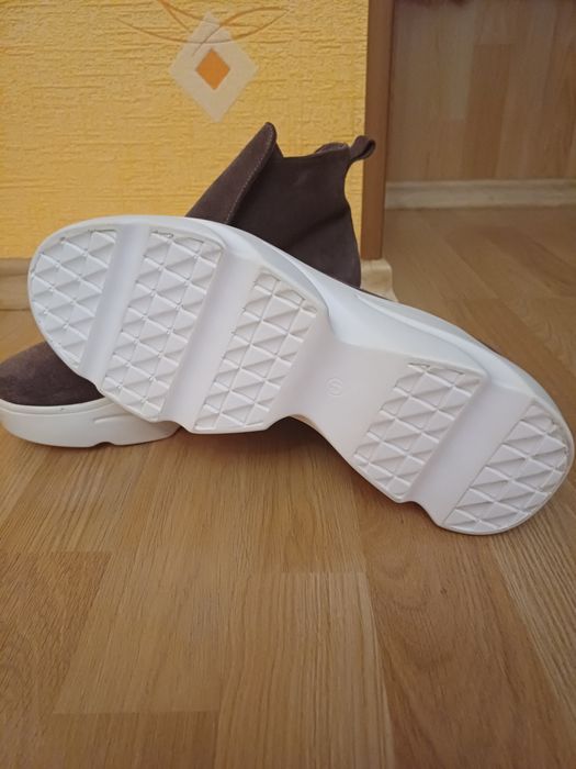 Ботинки зимние замшевые