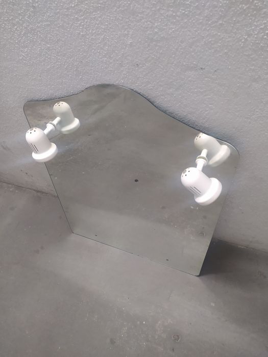 Espelho de casa de banho