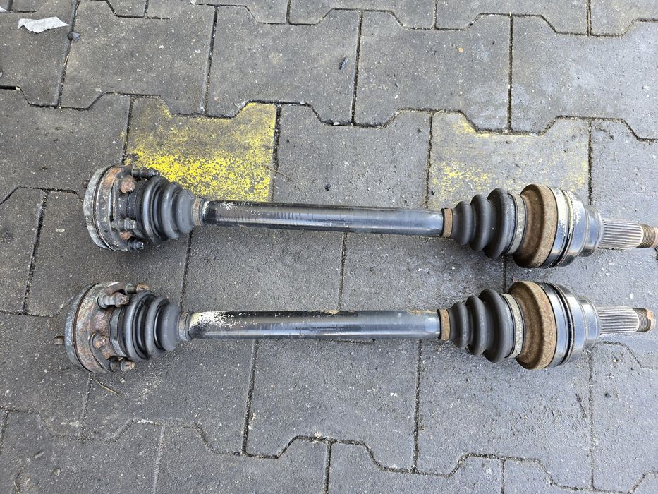 Półosie bmw e39 523i