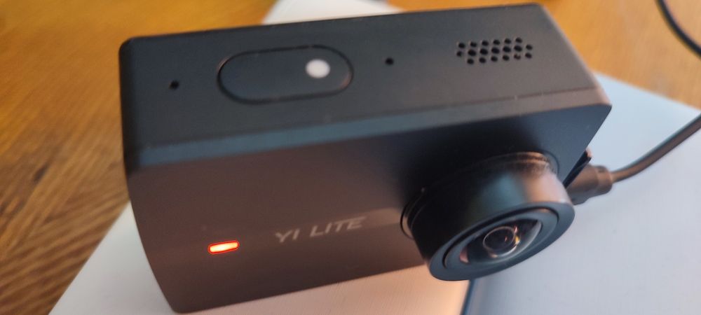 Xiaomi yi lite екшн камера