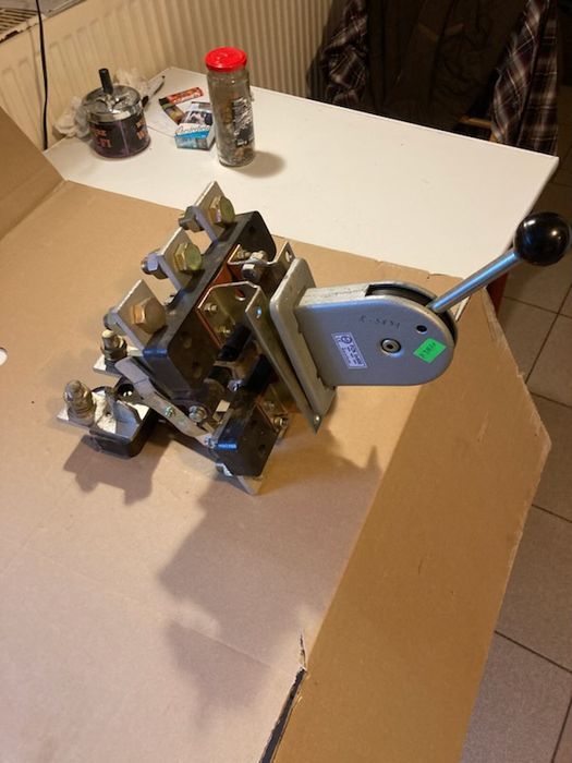 Przełącznik sieć agregat PZK 3X600A