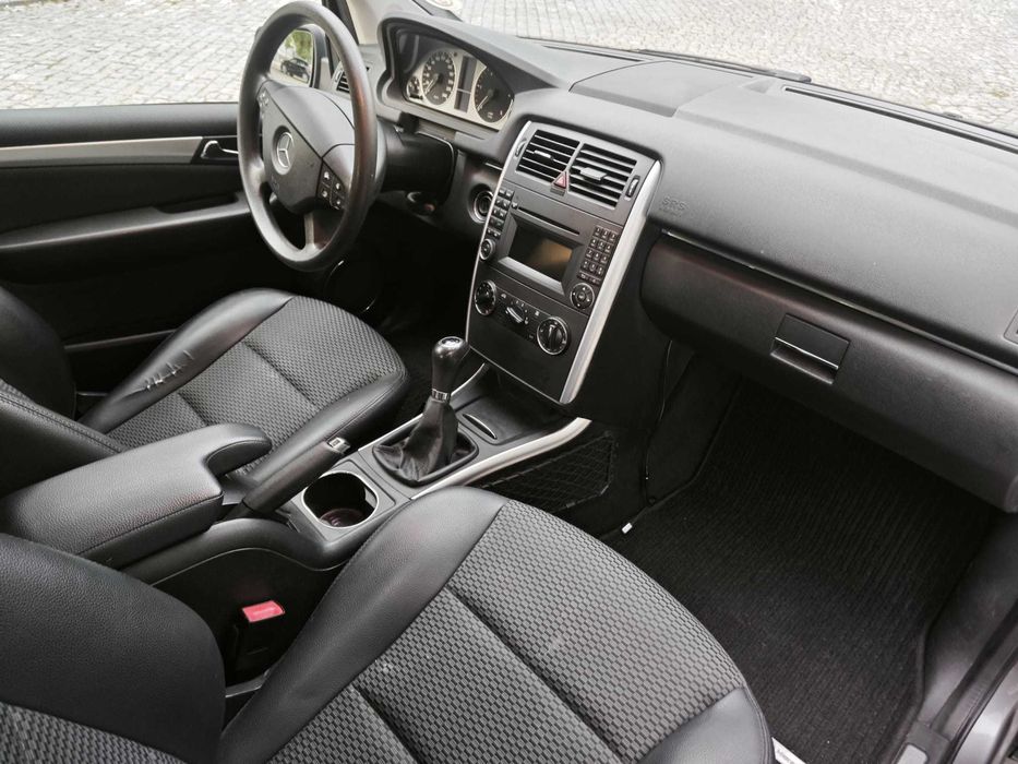 Mercedes B180 CDI 2009 121k-km em óptimo estado