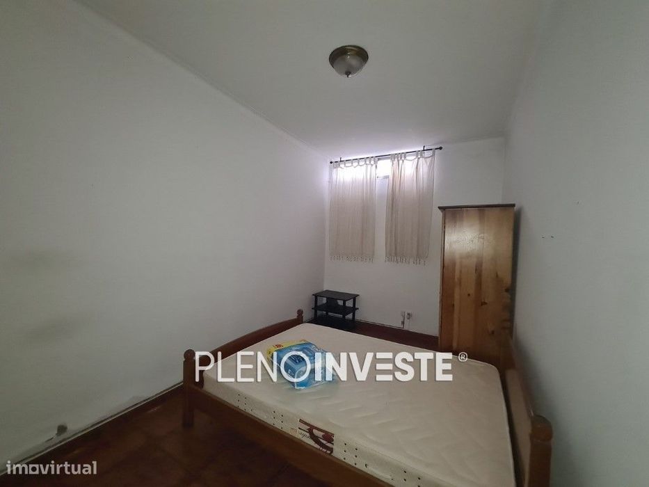 Apartamento T2 com Quintal no Laranjeiro