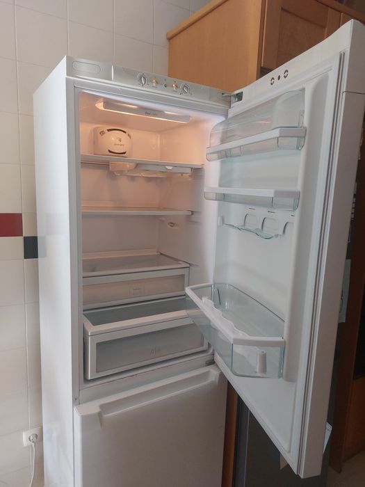 Frigorífico Combinado Hotpoint Ariston