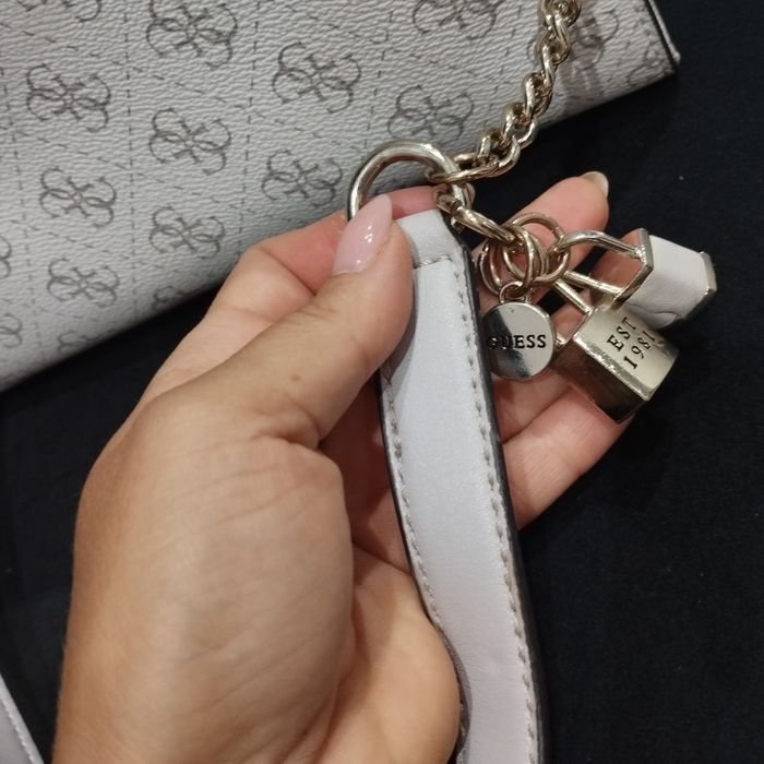 Torebka damska Guess