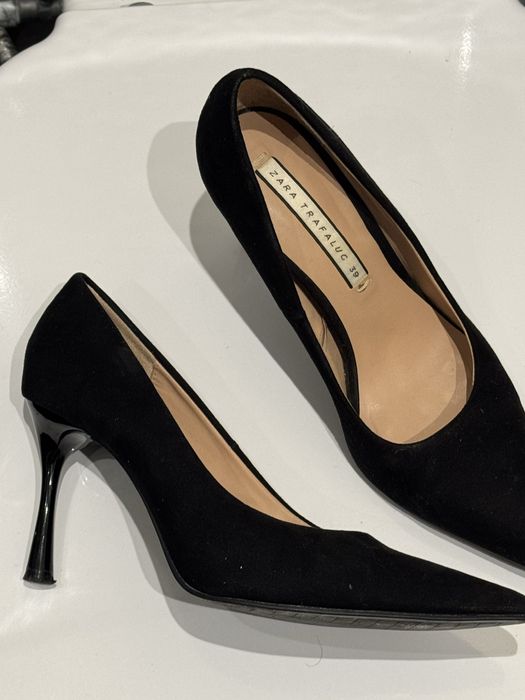 Sapatos pretos salto alto elegantes e confortáveis 39