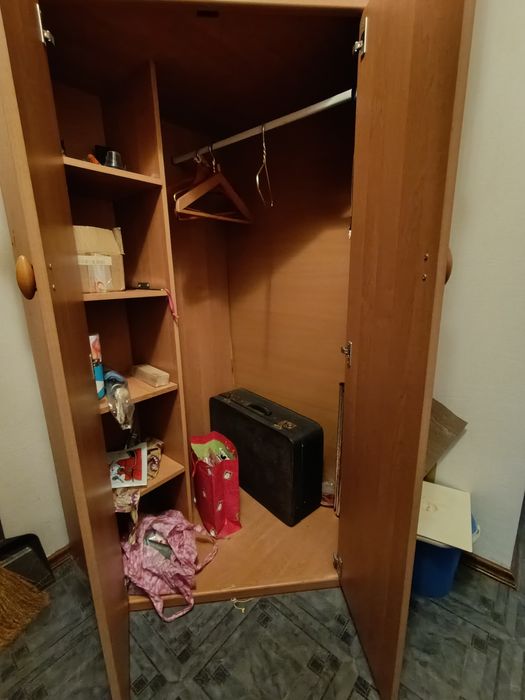 Угловой шкаф состояние хорошее