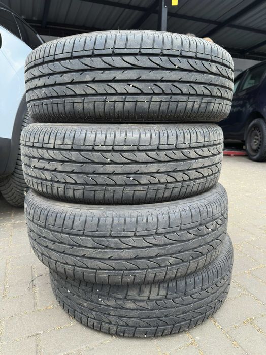 Шини Bridgestone Dueler H/P Sport 215/60 R17 96V