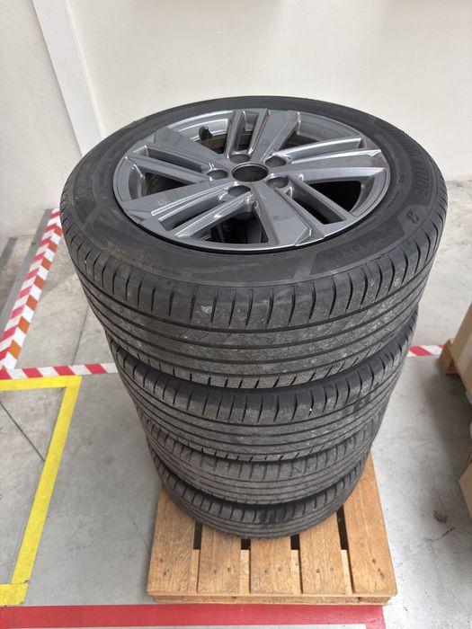 Vendo 4 pneus com jantes – bom estado