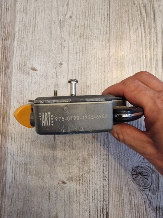 Zamknięcie rowerowe typu podkowa AXA SL9