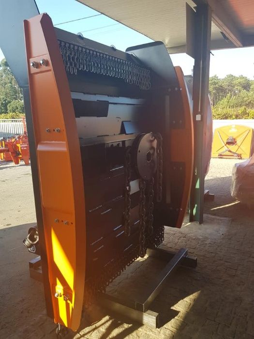 Capinadeira Florestal Profissional Nova de 1.80 m