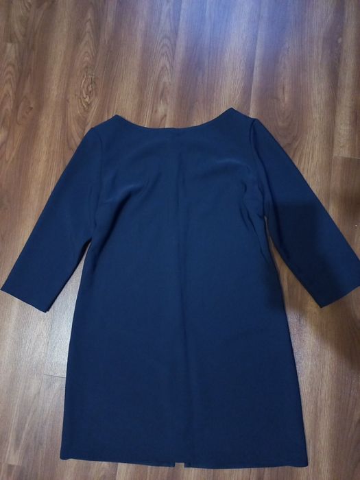 Темно синє плаття