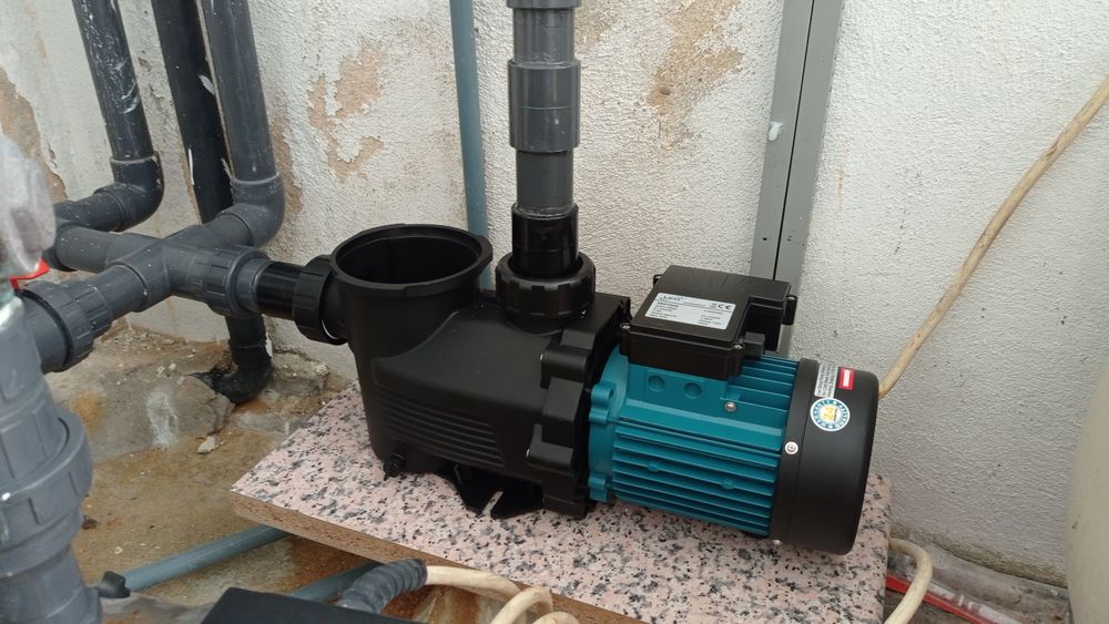 Piscinas manutenção e assistência