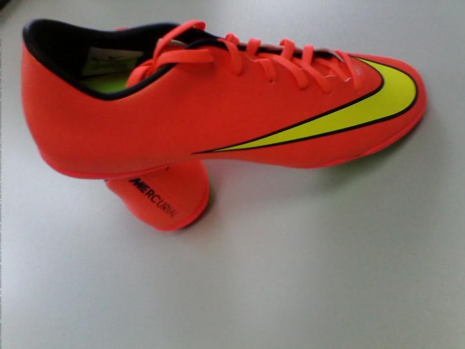 Sapatilhas FUTSAL Nike Mercurial Victory nº 42,5 - novas