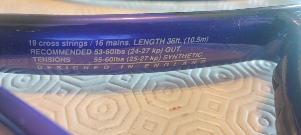 2 raquetes vintage em grafite