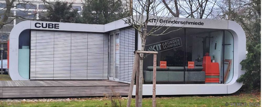 Nowoczesny Pawilon Modułowy / Salon Wystawowy Nomadhome 44 C