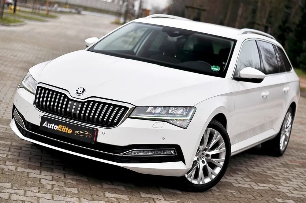 Skoda Superb Skoda Superb_DSG_Kamera_Alcantara_KeyLess_18 Cali_Bezwypadkowa_