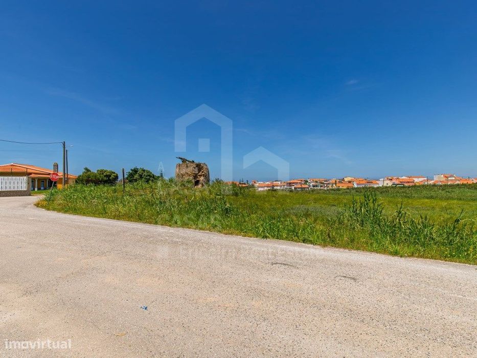 Vende Moinho - Ericeira 16 Km, A Casa das Casas