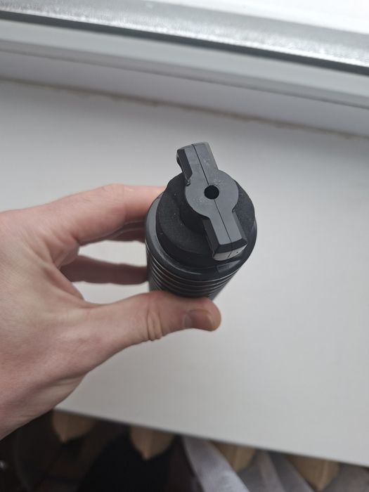 Болт кріплення запасного колеса Audi Q5