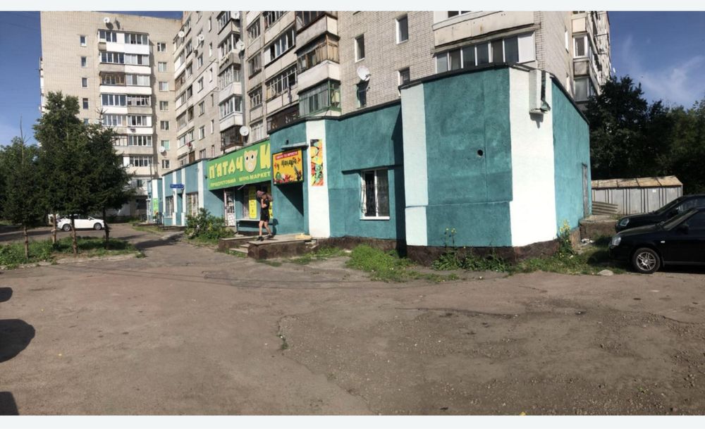 Продаж комерційного приміщення 412 м2 1/9 фасад по вул. Г.Десантників