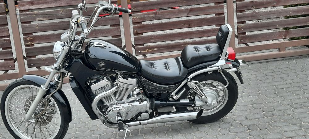 Suzuki intruder 800