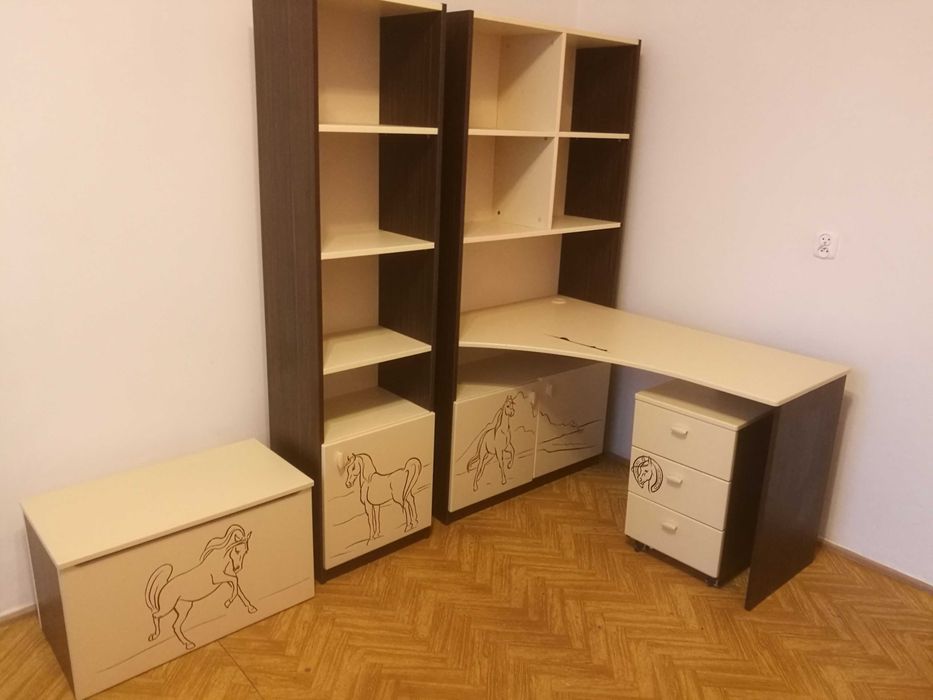 Zestaw mebli do pokoju dziecięcego lub młodzieżowego MEBLIK z motywem