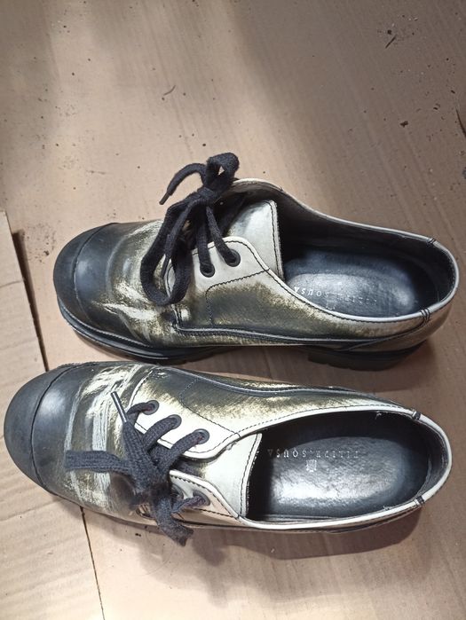 Vendo sapatos de senhora