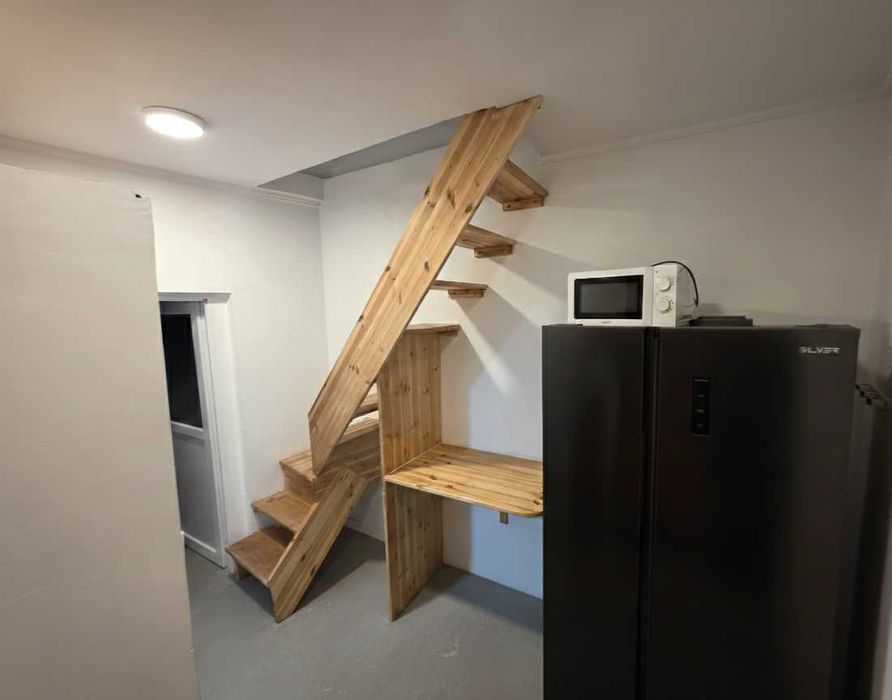 Arrenda-se quartos casal em T2 inserido numa vila em Campolide - 600€