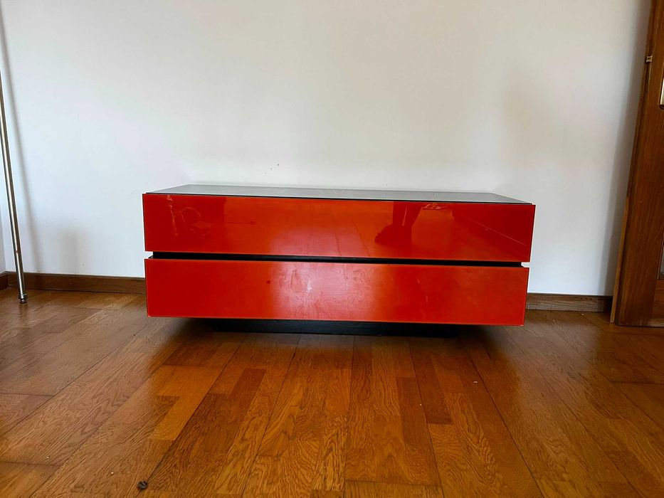 Movel de TV/ Sapateira em Bom Estado